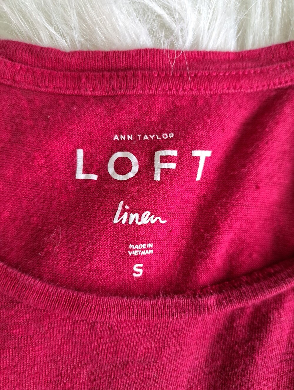 Loft Linen Top In Fuschia - Picture 5 of 6